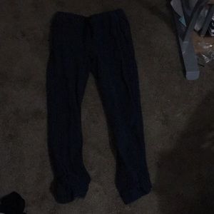 I am selling 100% Cotten pants
